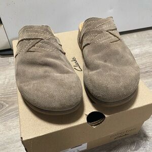 Clarks Women’s Slip-On Suede Loafers in Taupe Brown